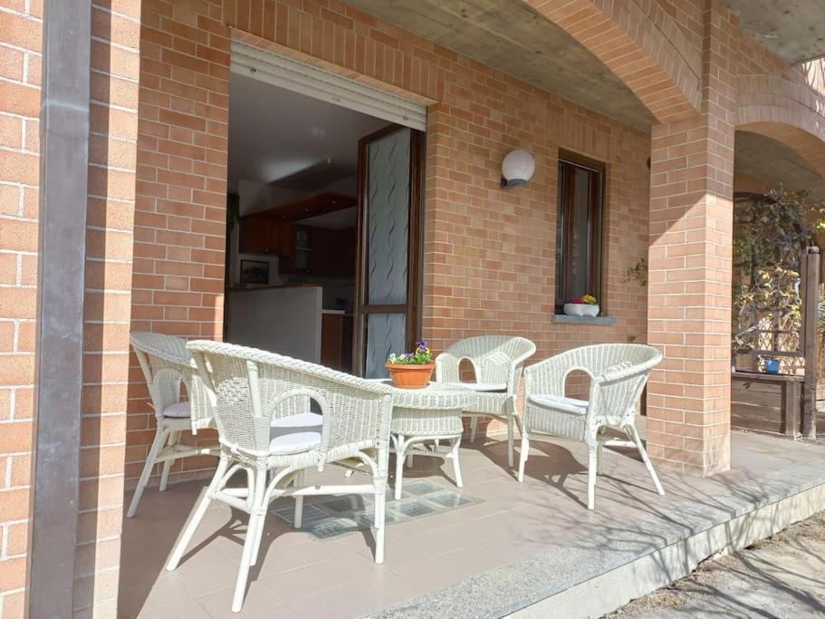 Appartement Casa Carlino à Santo Stefano Belbo Extérieur photo